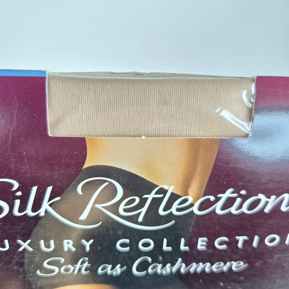 Hanes Silk Reflections Hosiery Bundle 4 Pairs Size CD Sheer Barely There Black